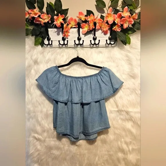 Linen Denim-Look Off Shoulder Ruffle Crop Top - Picture 2 of 4